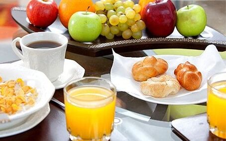 a mild breakfast against gastritis