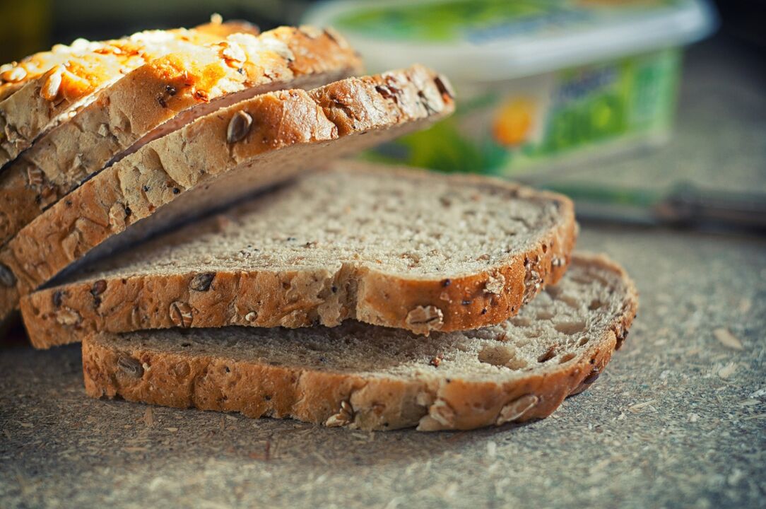 The diet for the 4th blood group allows you to include whole grain bread in your diet. 