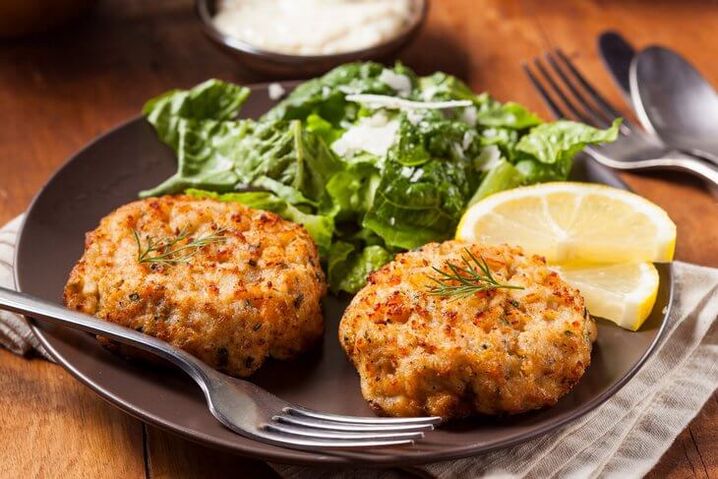 Fish meatballs are a healthy food for those who are trying to lose 10 kg of weight in a month